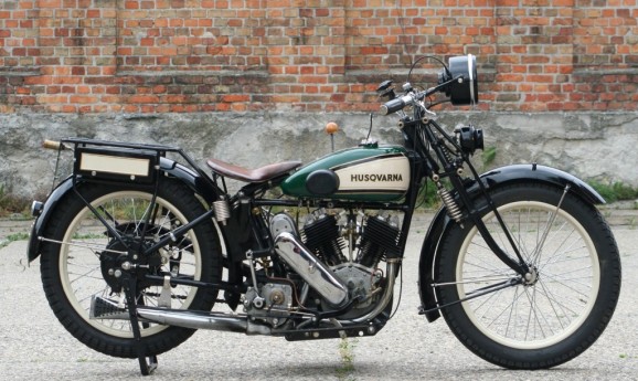 Husqvarna Model 200 550cc V-Twin 1933 -sold-