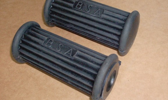 BSA footrest gummi